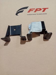 504066006 Wspornik skrzyni FPT / Iveco Motors