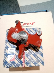 504067978 Zwrotnica prawa FPT / Iveco Motors