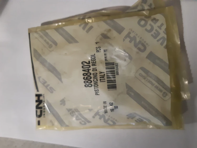 8868402.jpg
