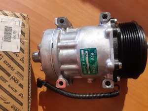 4894306 Kompresor klimatyzacji FPT / Iveco Motors